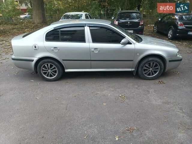 Серый Шкода Октавия, объемом двигателя 1.78 л и пробегом 315 тыс. км за 4700 $, фото 1 на Automoto.ua