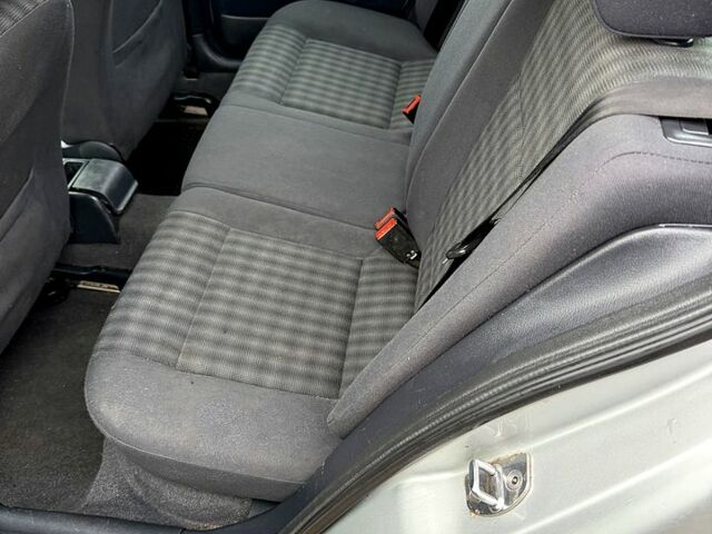 Сірий Шкода Октавія, об'ємом двигуна 1.6 л та пробігом 250 тис. км за 5500 $, фото 10 на Automoto.ua