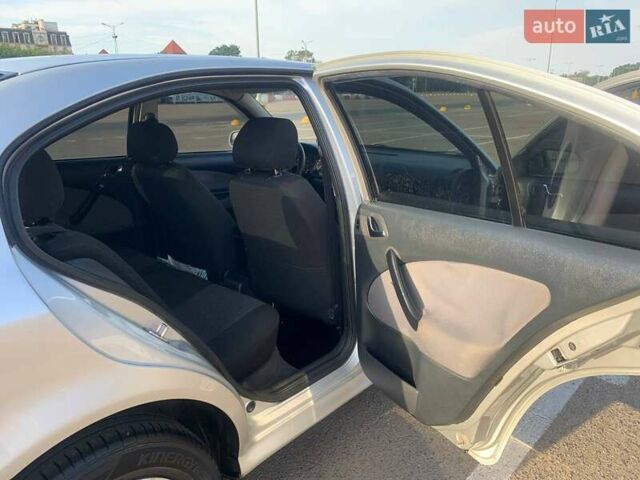 Серый Шкода Октавия, объемом двигателя 1.8 л и пробегом 296 тыс. км за 4000 $, фото 6 на Automoto.ua