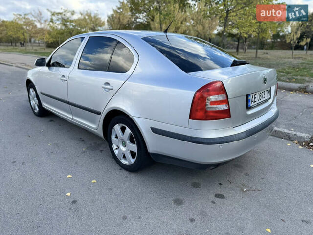 Серый Шкода Октавия, объемом двигателя 1.6 л и пробегом 210 тыс. км за 6500 $, фото 5 на Automoto.ua