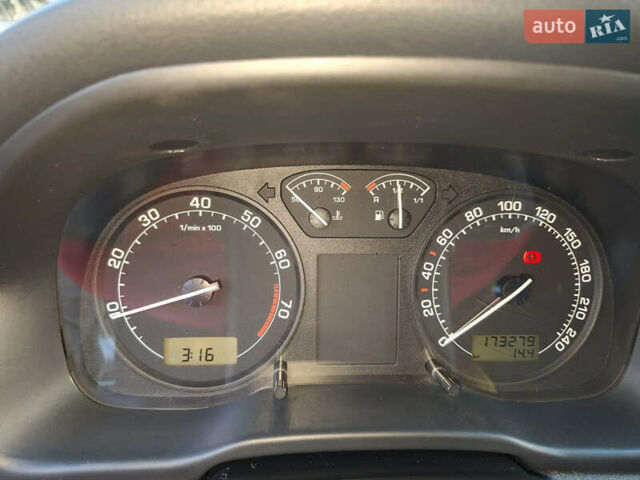 Шкода Октавия 2004 в Виннице на Automoto.ua Серый Шкода Октавия, объемом двигателя 1.6 л и пробегом 173 тыс. км за 5400 $, фото 13 на Automoto.ua
