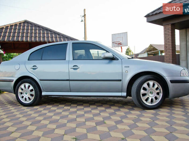 Серый Шкода Октавия, объемом двигателя 1.6 л и пробегом 250 тыс. км за 5600 $, фото 17 на Automoto.ua