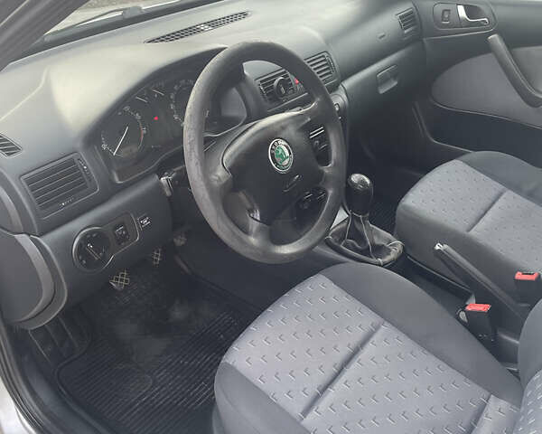 Сірий Шкода Октавія, об'ємом двигуна 1.6 л та пробігом 237 тис. км за 4600 $, фото 13 на Automoto.ua