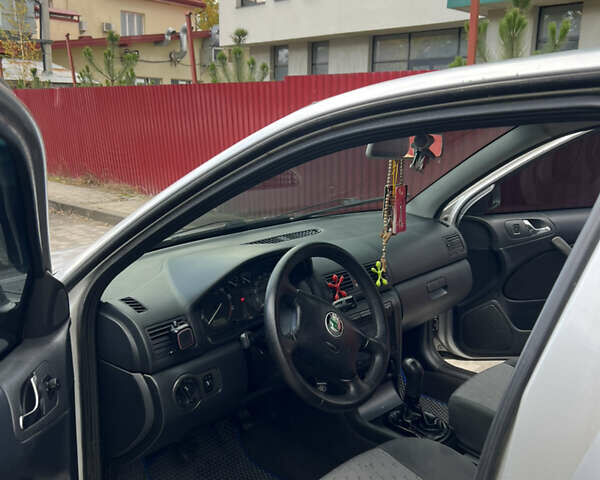 Сірий Шкода Октавія, об'ємом двигуна 1.6 л та пробігом 310 тис. км за 4300 $, фото 11 на Automoto.ua