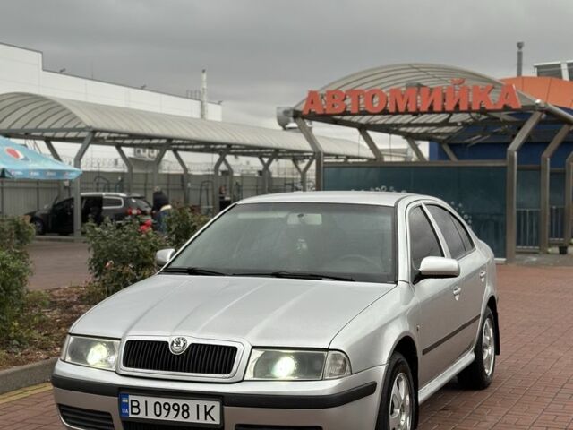 Шкода Октавия 2004 в Полтаве на Automoto.ua Серый Шкода Октавия, объемом двигателя 1.9 л и пробегом 267 тыс. км за 4499 $, фото 3 на Automoto.ua