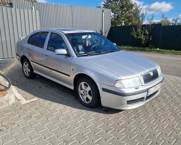 Шкода Октавия 2004 в Володарке на Automoto.ua Серый Шкода Октавия, объемом двигателя 1.9 л и пробегом 280 тыс. км за 4300 $, фото 1 на Automoto.ua