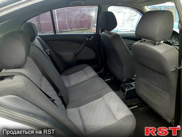 Сірий Шкода Октавія, об'ємом двигуна 1.6 л та пробігом 0 тис. км за 4500 $, фото 7 на Automoto.ua