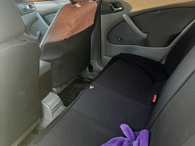 Серый Шкода Октавия, объемом двигателя 1.6 л и пробегом 290 тыс. км за 3900 $, фото 2 на Automoto.ua