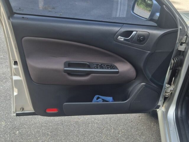 Серый Шкода Октавия, объемом двигателя 1.8 л и пробегом 312 тыс. км за 4850 $, фото 11 на Automoto.ua