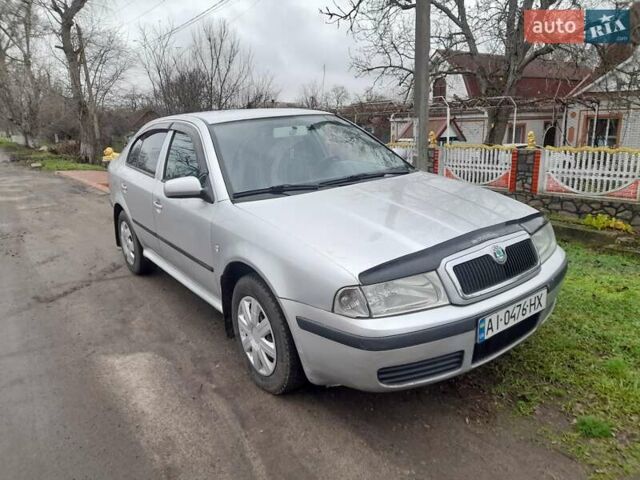 Серый Шкода Октавия, объемом двигателя 1.6 л и пробегом 325 тыс. км за 4500 $, фото 3 на Automoto.ua