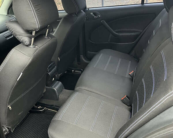 Сірий Шкода Октавія, об'ємом двигуна 1.6 л та пробігом 350 тис. км за 4800 $, фото 15 на Automoto.ua