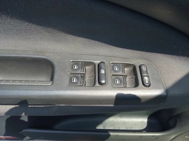 Серый Шкода Октавия, объемом двигателя 1.6 л и пробегом 200 тыс. км за 4750 $, фото 7 на Automoto.ua