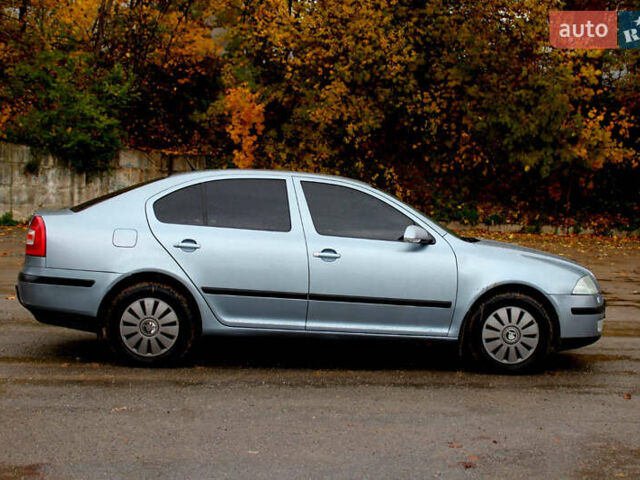 Шкода Октавия 2004 в Кременце на Automoto.ua Серый Шкода Октавия, объемом двигателя 1.97 л и пробегом 320 тыс. км за 5250 $, фото 15 на Automoto.ua