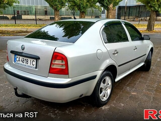 Серый Шкода Октавия, объемом двигателя 1.6 л и пробегом 255 тыс. км за 4500 $, фото 4 на Automoto.ua