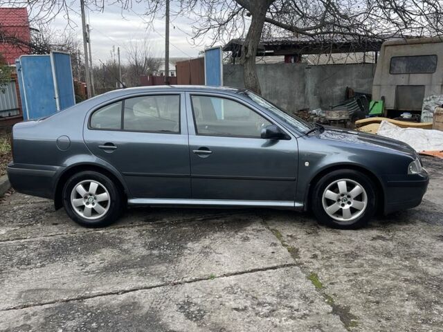 Серый Шкода Октавия, объемом двигателя 1.6 л и пробегом 222 тыс. км за 3800 $, фото 3 на Automoto.ua