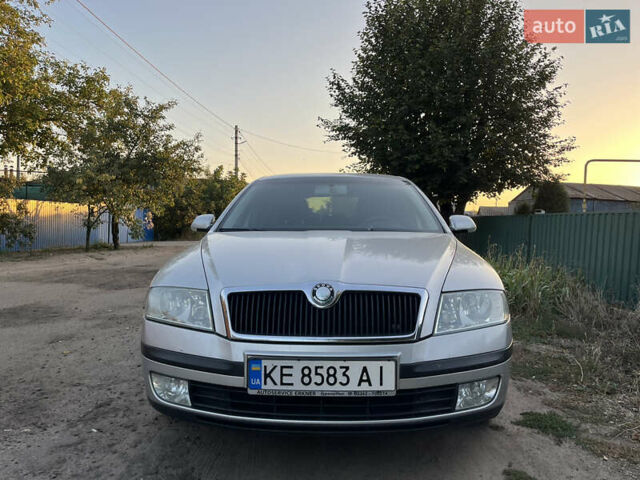 Шкода Октавия 2004 в Верхнеднепровске на Automoto.ua Серый Шкода Октавия, объемом двигателя 1.6 л и пробегом 180 тыс. км за 6000 $, фото 1 на Automoto.ua