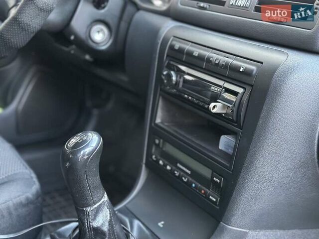 Серый Шкода Октавия, объемом двигателя 1.6 л и пробегом 169 тыс. км за 5500 $, фото 33 на Automoto.ua