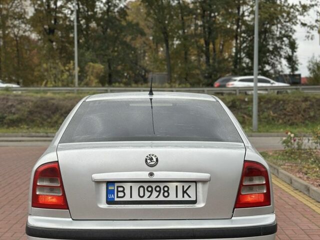 Шкода Октавия 2004 в Полтаве на Automoto.ua Серый Шкода Октавия, объемом двигателя 1.9 л и пробегом 267 тыс. км за 4499 $, фото 8 на Automoto.ua