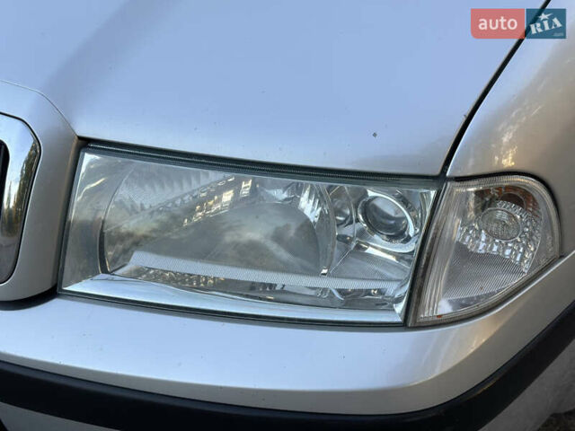 Серый Шкода Октавия, объемом двигателя 1.6 л и пробегом 168 тыс. км за 5399 $, фото 18 на Automoto.ua