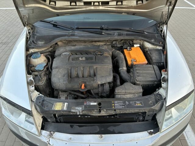 Шкода Октавия 2004 в Сумах на Automoto.ua Серый Шкода Октавия, объемом двигателя 1.6 л и пробегом 310 тыс. км за 2300 $, фото 2 на Automoto.ua