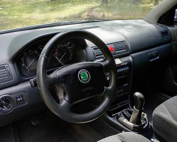 Серый Шкода Октавия, объемом двигателя 2 л и пробегом 300 тыс. км за 4500 $, фото 7 на Automoto.ua