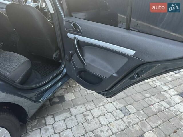 Серый Шкода Октавия, объемом двигателя 1.6 л и пробегом 227 тыс. км за 5600 $, фото 20 на Automoto.ua