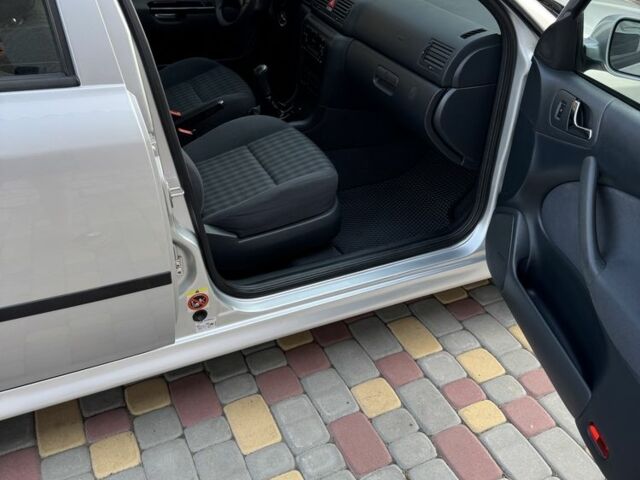 Серый Шкода Октавия, объемом двигателя 1.6 л и пробегом 160 тыс. км за 6100 $, фото 8 на Automoto.ua