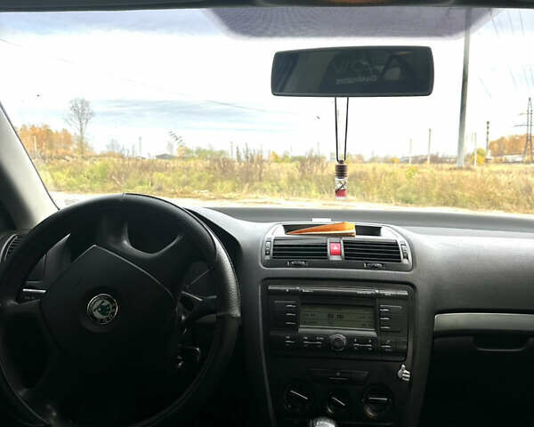 Шкода Октавія 2004 у Чернігові на Automoto.ua Сірий Шкода Октавія, об'ємом двигуна 1.6 л та пробігом 277 тис. км за 4899 $, фото 9 на Automoto.ua