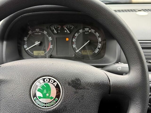 Сірий Шкода Октавія, об'ємом двигуна 1.6 л та пробігом 250 тис. км за 5500 $, фото 11 на Automoto.ua