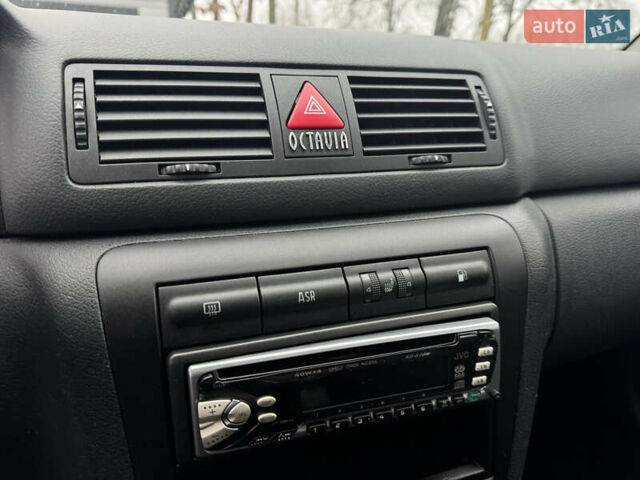 Сірий Шкода Октавія, об'ємом двигуна 1.6 л та пробігом 188 тис. км за 5950 $, фото 10 на Automoto.ua