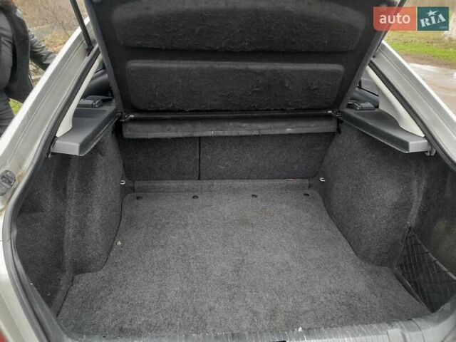 Серый Шкода Октавия, объемом двигателя 1.6 л и пробегом 325 тыс. км за 4500 $, фото 10 на Automoto.ua