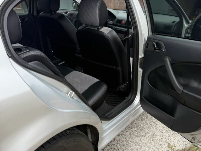 Серый Шкода Октавия, объемом двигателя 1.8 л и пробегом 196 тыс. км за 5500 $, фото 9 на Automoto.ua