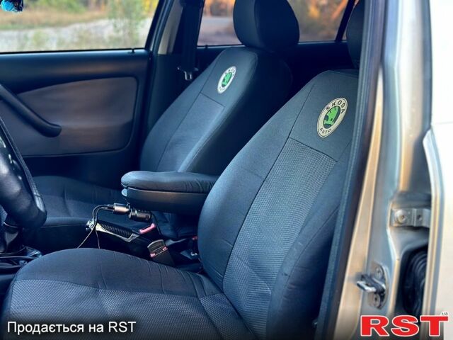 Сірий Шкода Октавія, об'ємом двигуна 1.6 л та пробігом 168 тис. км за 5400 $, фото 11 на Automoto.ua