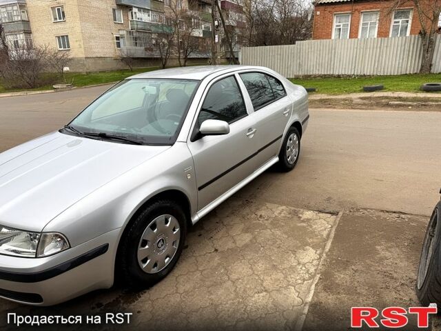 Сірий Шкода Октавія, об'ємом двигуна 1.6 л та пробігом 250 тис. км за 5500 $, фото 1 на Automoto.ua