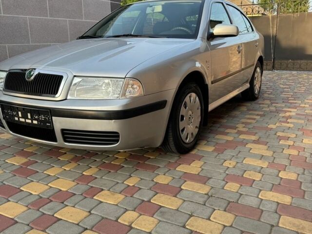 Серый Шкода Октавия, объемом двигателя 1.6 л и пробегом 160 тыс. км за 6000 $, фото 4 на Automoto.ua