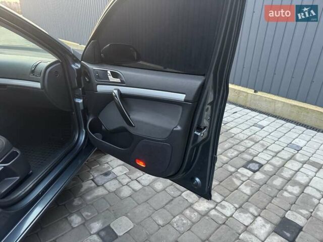 Серый Шкода Октавия, объемом двигателя 1.6 л и пробегом 227 тыс. км за 5600 $, фото 19 на Automoto.ua