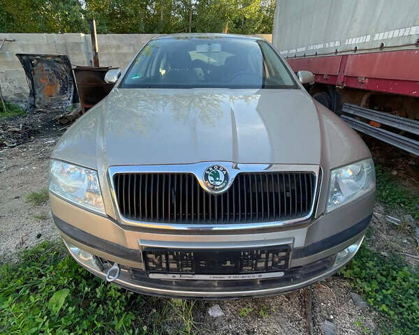 Серый Шкода Октавия, объемом двигателя 0 л и пробегом 146 тыс. км за 2999 $, фото 8 на Automoto.ua