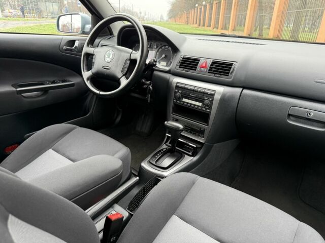 Сірий Шкода Октавія, об'ємом двигуна 2 л та пробігом 159 тис. км за 6500 $, фото 5 на Automoto.ua