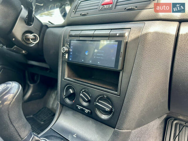 Сірий Шкода Октавія, об'ємом двигуна 1.6 л та пробігом 211 тис. км за 6250 $, фото 14 на Automoto.ua