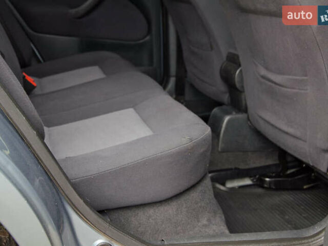 Серый Шкода Октавия, объемом двигателя 1.6 л и пробегом 250 тыс. км за 5600 $, фото 44 на Automoto.ua