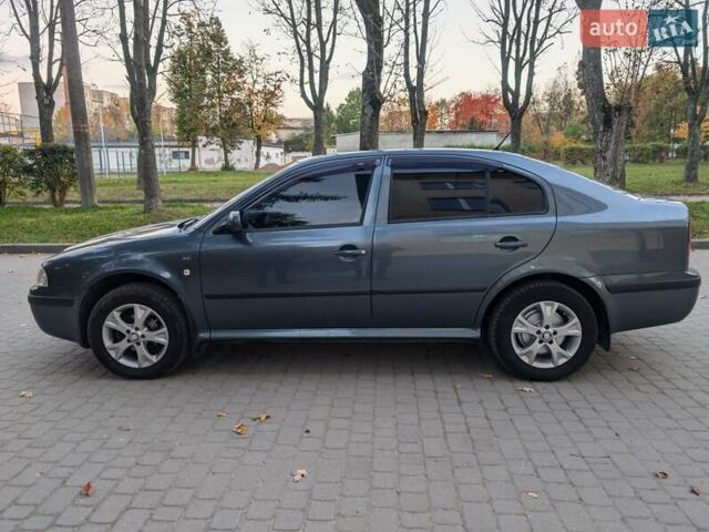 Шкода Октавия 2004 в Львове на Automoto.ua Серый Шкода Октавия, объемом двигателя 1.6 л и пробегом 210 тыс. км за 4700 $, фото 2 на Automoto.ua