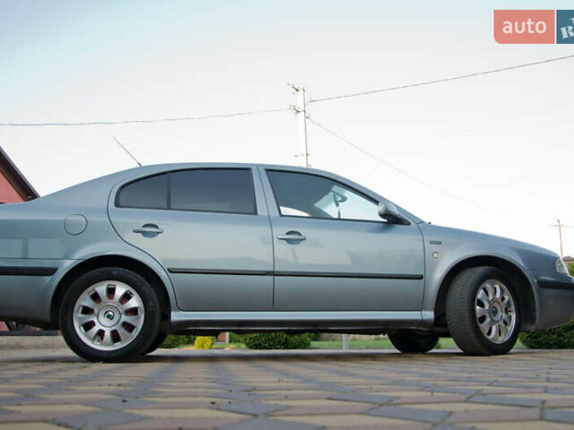 Серый Шкода Октавия, объемом двигателя 1.6 л и пробегом 250 тыс. км за 5600 $, фото 5 на Automoto.ua