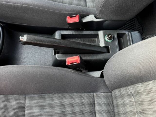 Серый Шкода Октавия, объемом двигателя 1.6 л и пробегом 160 тыс. км за 6000 $, фото 19 на Automoto.ua