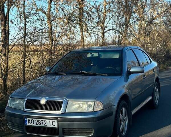 Серый Шкода Октавия, объемом двигателя 2 л и пробегом 161 тыс. км за 4800 $, фото 1 на Automoto.ua