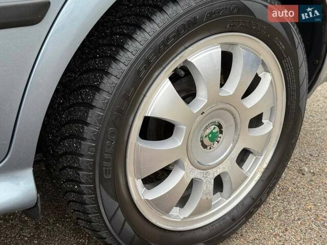 Серый Шкода Октавия, объемом двигателя 2 л и пробегом 159 тыс. км за 6500 $, фото 10 на Automoto.ua