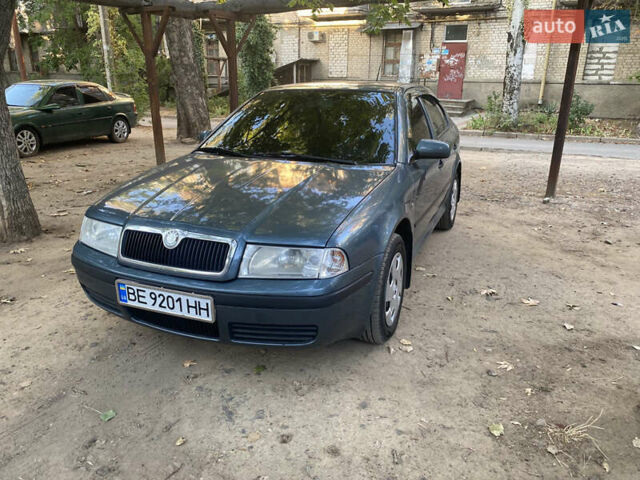 Серый Шкода Октавия, объемом двигателя 1.8 л и пробегом 248 тыс. км за 5600 $, фото 2 на Automoto.ua
