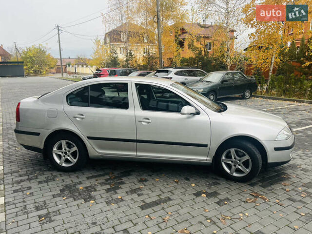 Шкода Октавия 2005 в Полтаве на Automoto.ua Серый Шкода Октавия, объемом двигателя 1.6 л и пробегом 176 тыс. км за 6500 $, фото 4 на Automoto.ua