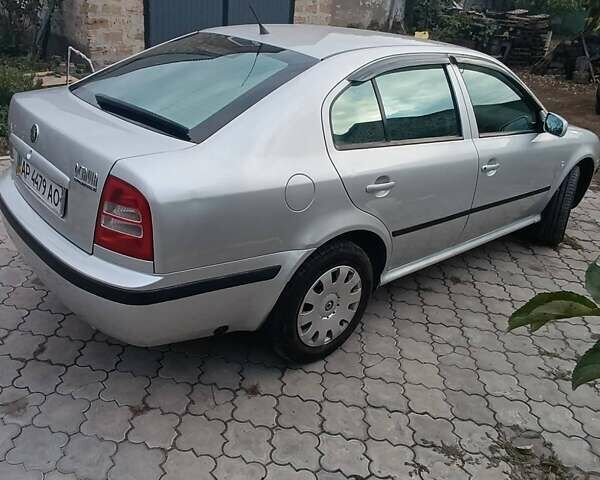 Серый Шкода Октавия, объемом двигателя 1.6 л и пробегом 267 тыс. км за 4000 $, фото 1 на Automoto.ua