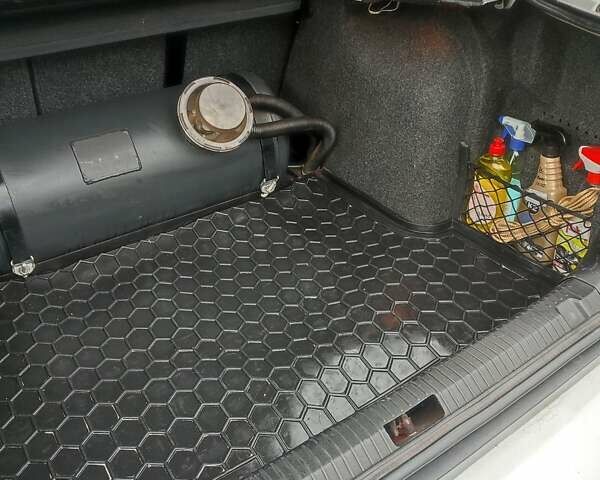 Сірий Шкода Октавія, об'ємом двигуна 1.6 л та пробігом 200 тис. км за 5850 $, фото 10 на Automoto.ua