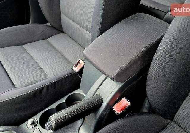 Шкода Октавия 2005 в Полтаве на Automoto.ua Серый Шкода Октавия, объемом двигателя 1.6 л и пробегом 122 тыс. км за 7999 $, фото 48 на Automoto.ua